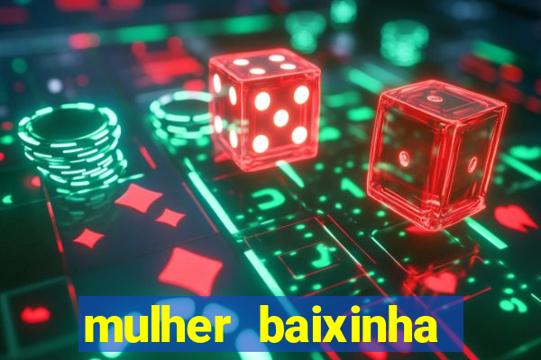 mulher baixinha transando com homens altos