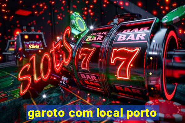 garoto com local porto